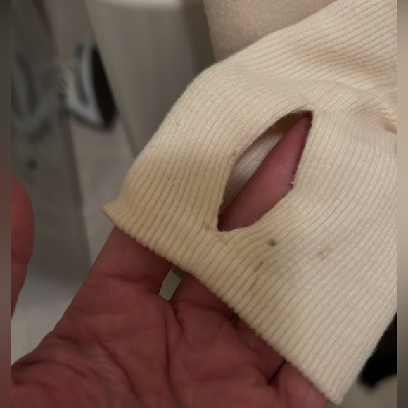 Athleta Pretty Cream Coaster Luxe Sweatshirt with Thumb Holes, size Large- tall - Picture 15 of 15